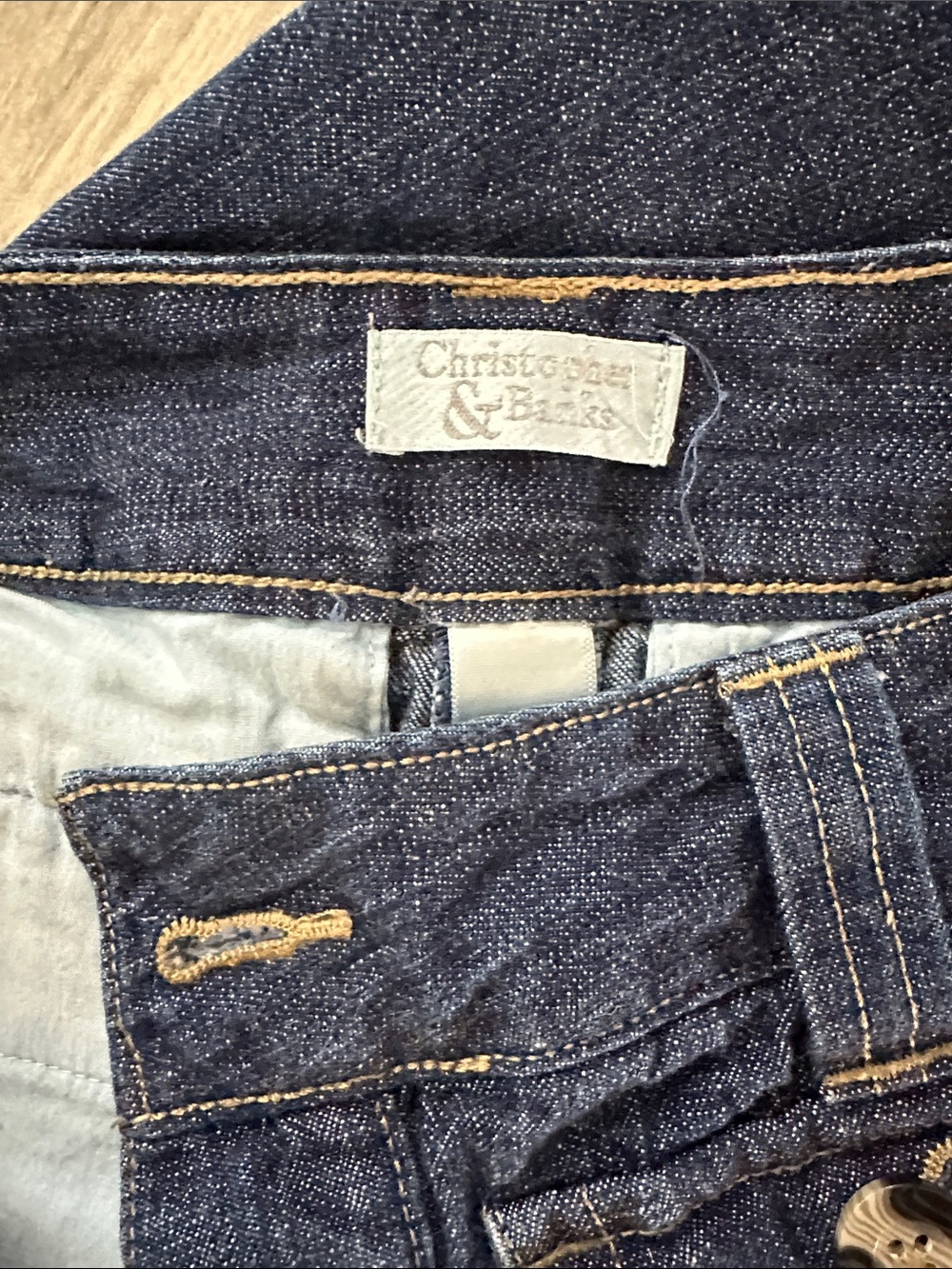 ATTRACTIVE EXCELLENT condition Dark Blue Denim Button-Front Mini Skirt - Picture 3 of 3